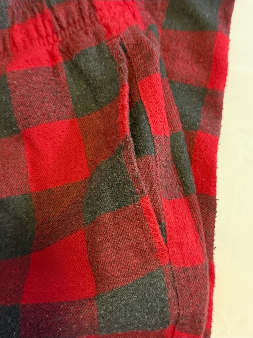 Abercrombie M Red and Black Buffalo Plaid Lounge Pants - Picture 6 of 6